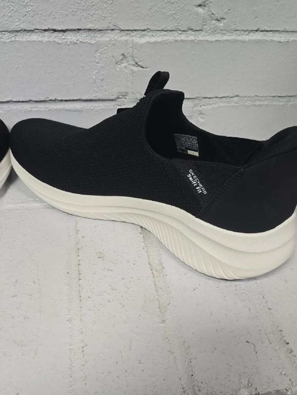 Skechers Mens Black Knit Slip-On Sneakers with White Sole.  Size 13. NWT.